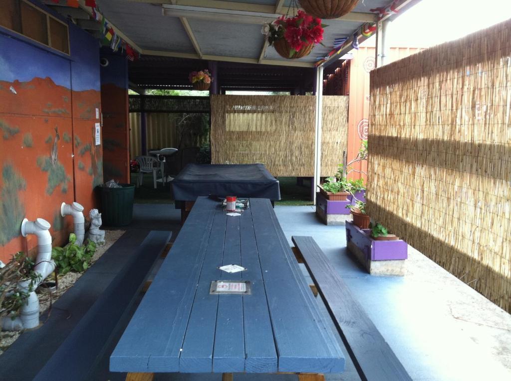 ดอลฟิน รีทรีต บันเบอรี Hostel ภายนอก รูปภาพ