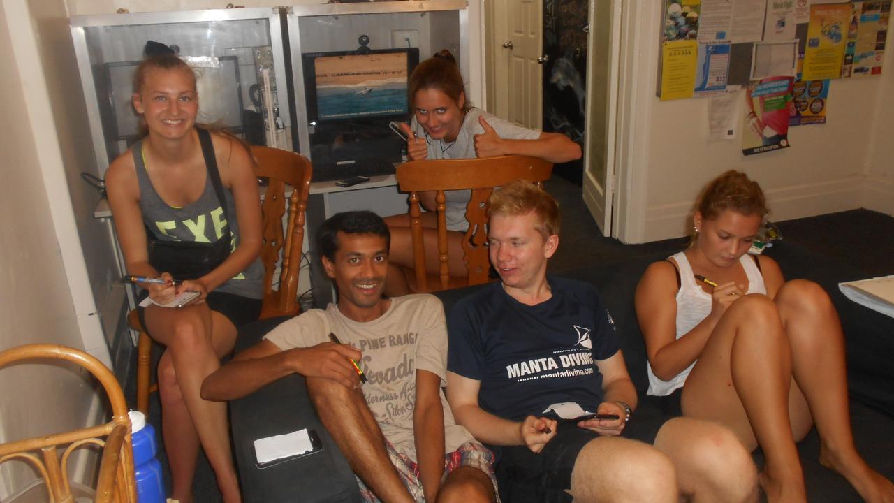 ดอลฟิน รีทรีต บันเบอรี Hostel ภายนอก รูปภาพ