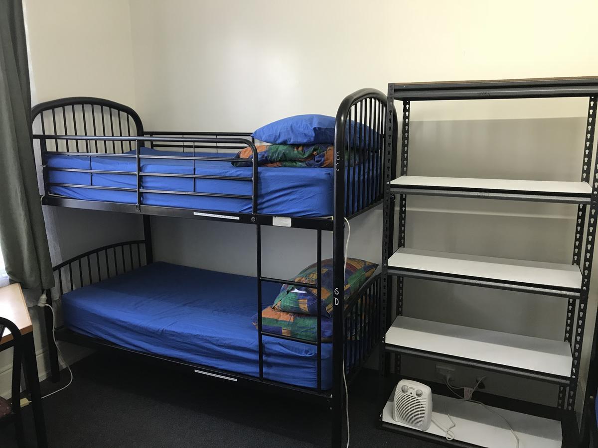 ดอลฟิน รีทรีต บันเบอรี Hostel ภายนอก รูปภาพ