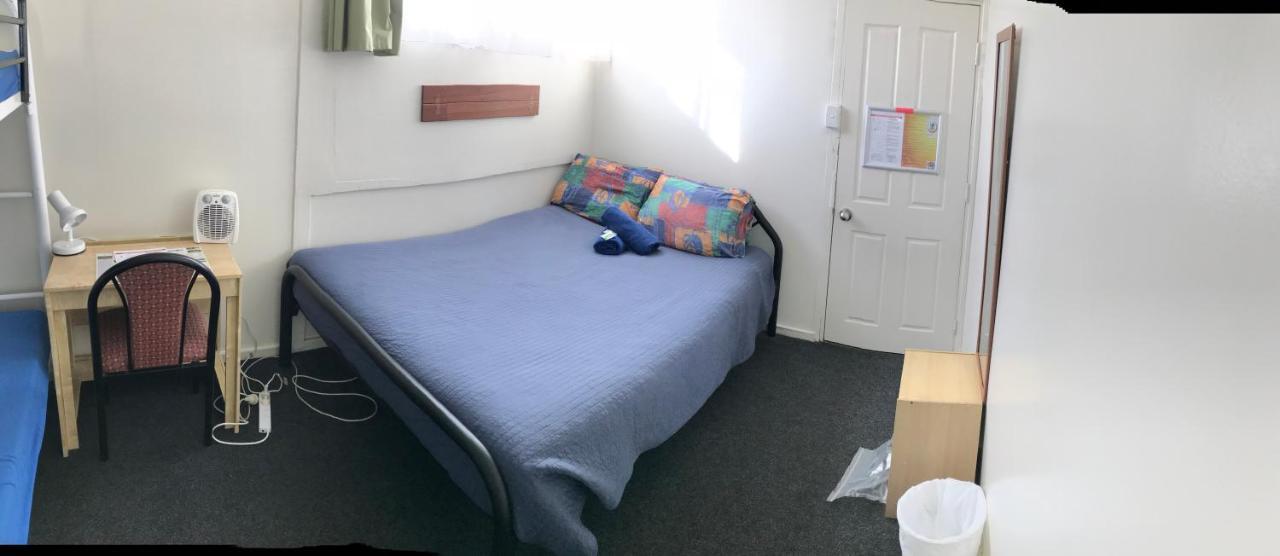 ดอลฟิน รีทรีต บันเบอรี Hostel ภายนอก รูปภาพ