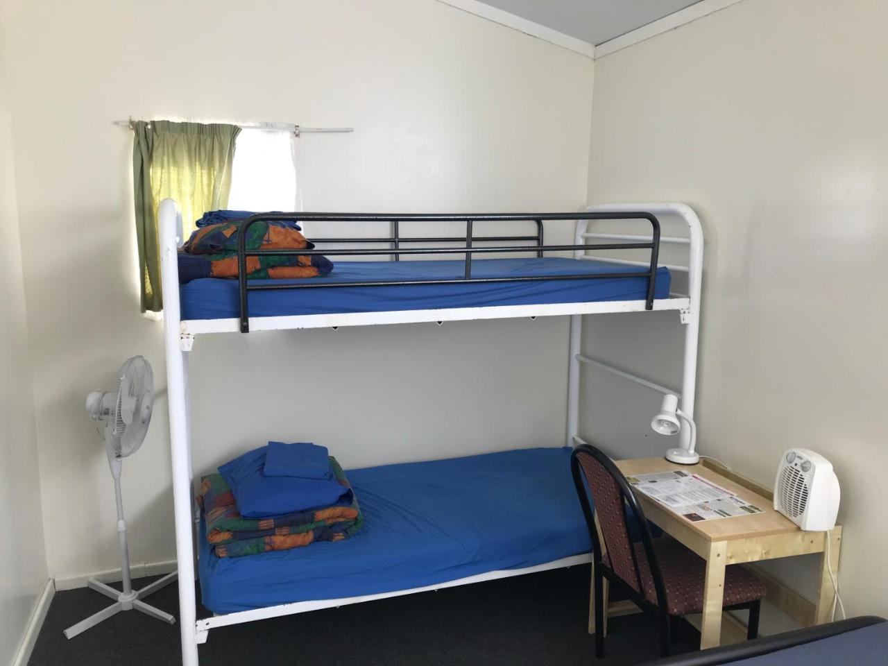 ดอลฟิน รีทรีต บันเบอรี Hostel ภายนอก รูปภาพ